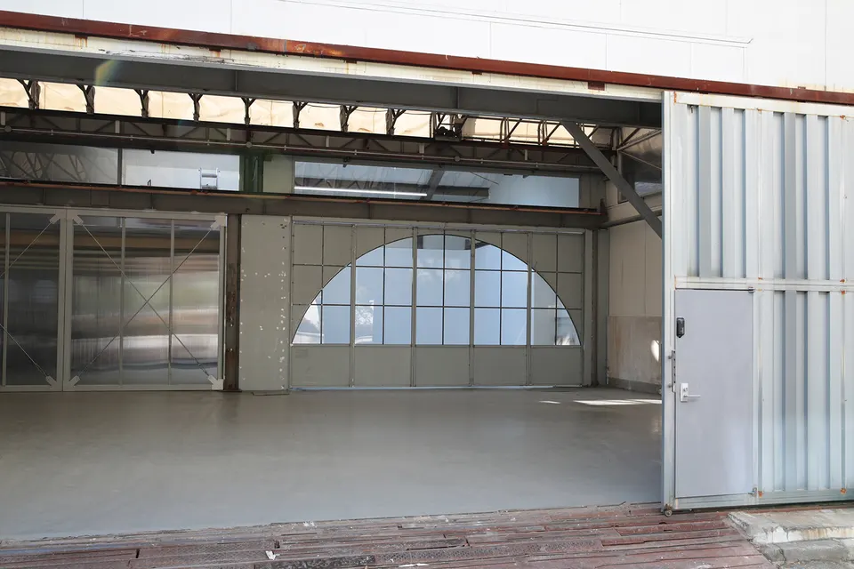 Exterior 3